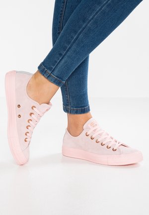 Sneakers - light pink