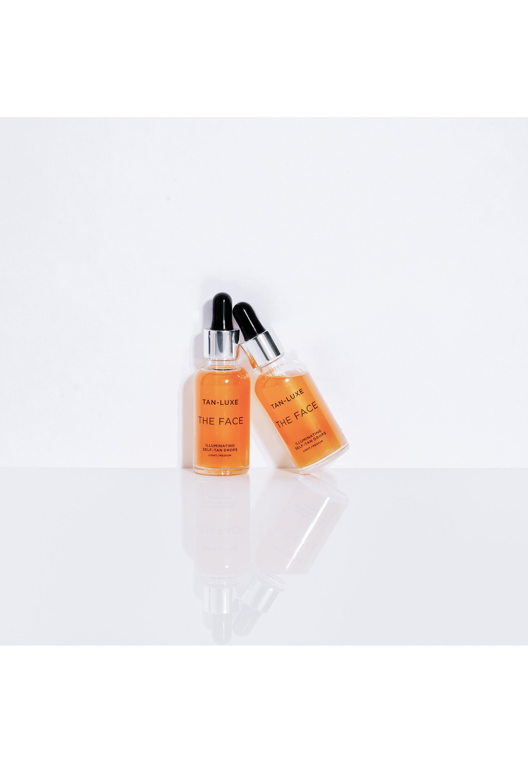 Tan Luxe Super Glow Hyaluronic Self Tan Serum 30 Ml aanbieding bij Etos