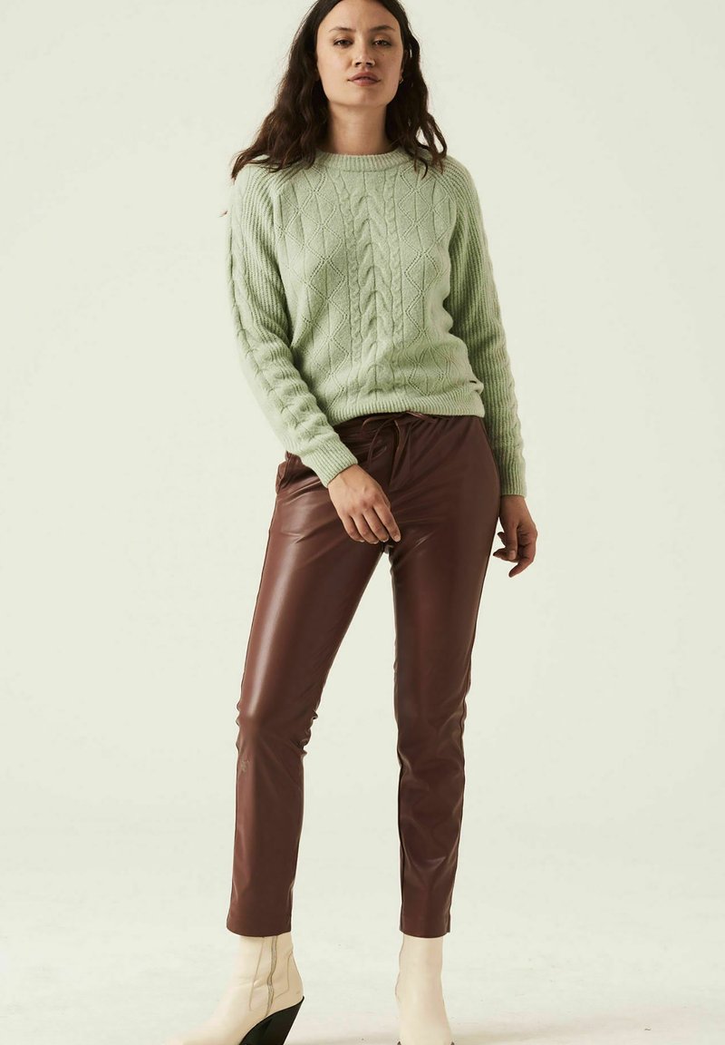 Sudadera Marca Italiana Sudadera Para Mujer GARCIA - Calidad Y