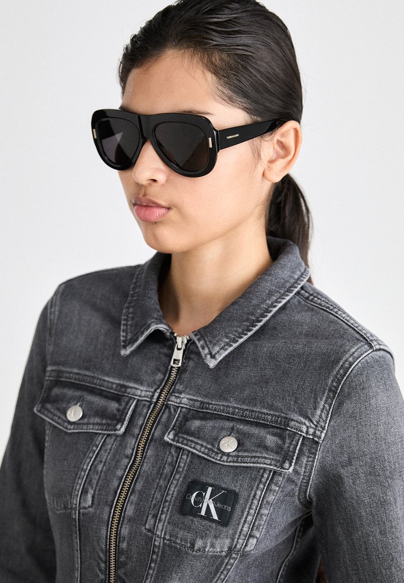 FERRAGAMO Ochelari de soare - black