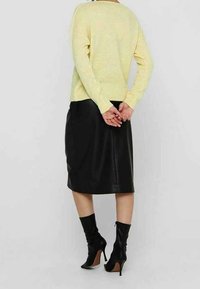 JDY Strickpullover - yellow