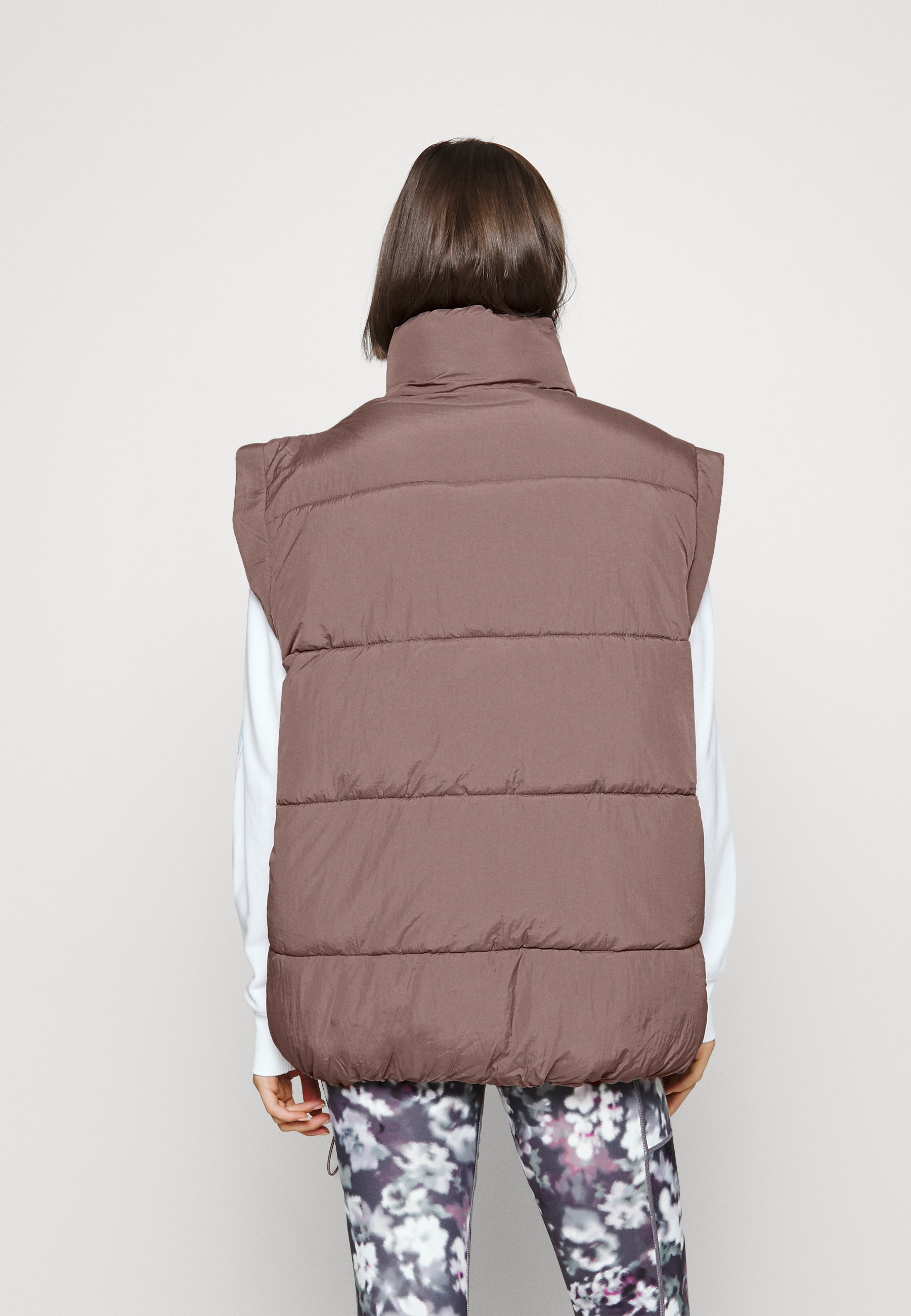 Cotton On Body THE MOTHER PUFFER VEST 