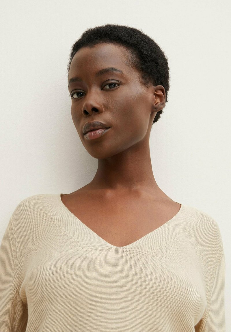 Damen Strickjacken | TOM TAILOR MIT BIO BAUMWOLLE Strickpullover light cashew beige/hellbraun - WN87237 Damen Strickjacken | TOM TAILOR MIT BIO BAUMWOLLE Strickpullover light cashew beige/hellbraun - WN87237