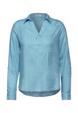 Jasnoniebieska bluzka z kołnierzykiem, z subtelnym geometrycznym wzorem liniowym. Długie rękawy z guzikami, wykonana z gładkiego materiału.