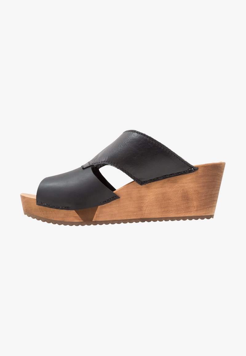 Sanita Sabots - black
