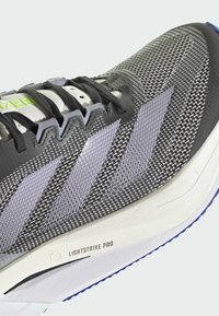 adidas Performance ADIZERO BOSTON 12 - Silniční běžecké boty - silver dawn/lucid blue