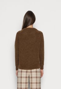 Selected Femme LULU O-NECK - Camisola - brown