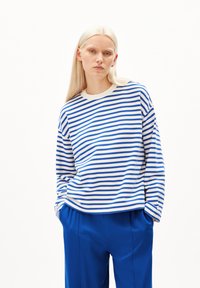 ARMEDANGELS FRANKA STRIPE - T-shirt à manches longues - dynamo blue undyed