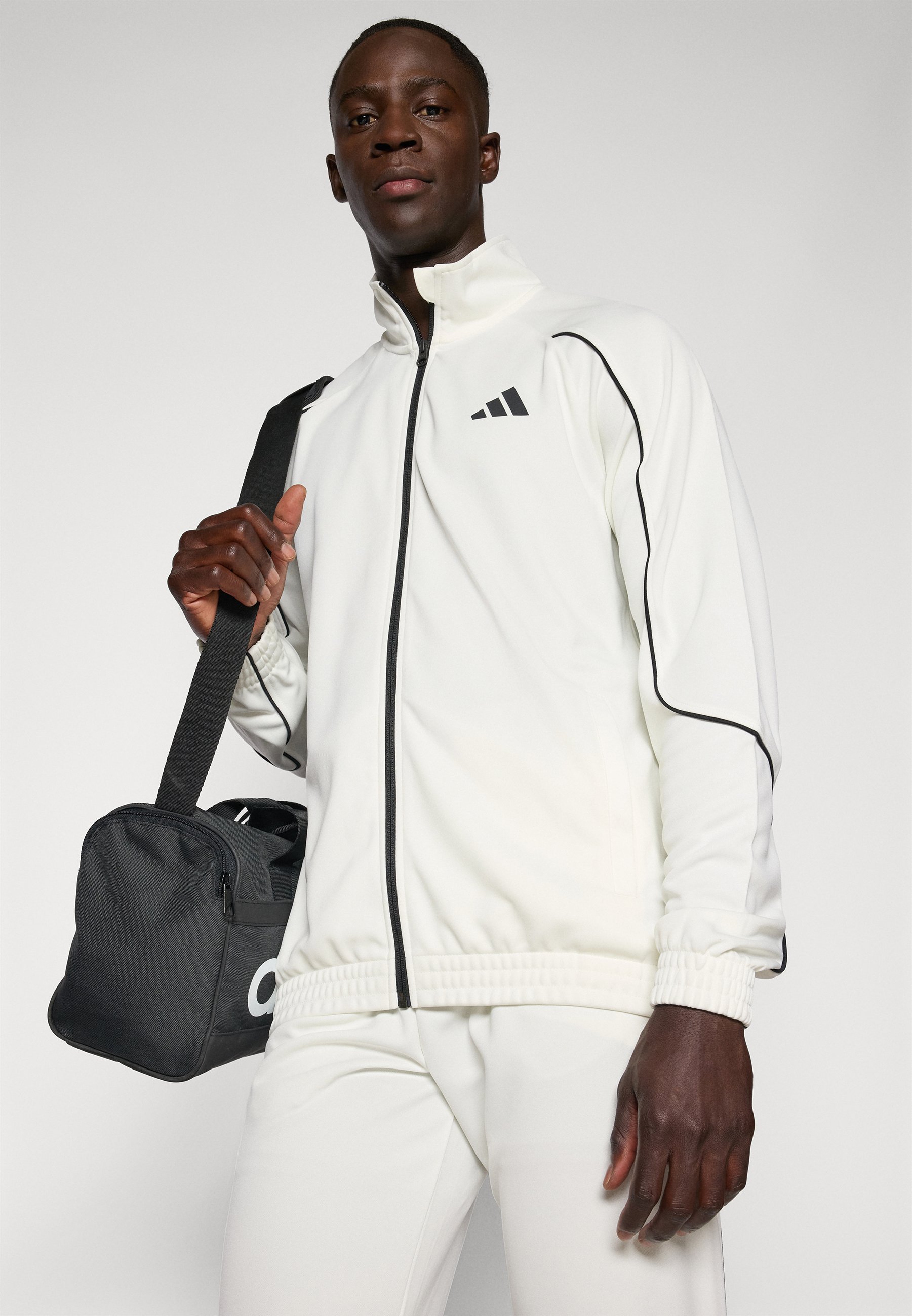 adidas Sportswear STADIUM - Trening - off white/black/alb natural