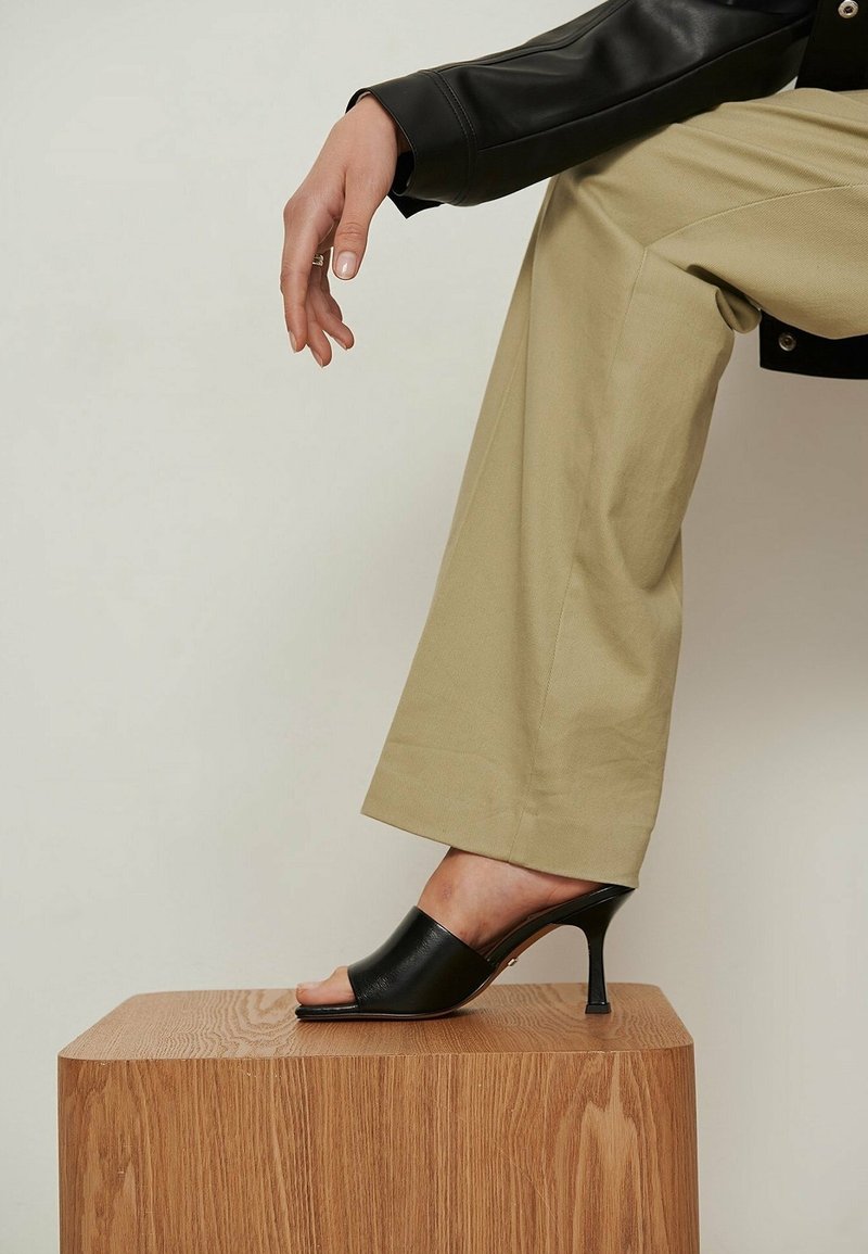 NA-KD Sandales - black