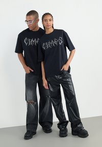 YOURTURN UNISEX - Μπλουζάκι με στάμπα - black