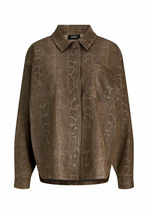 Pruun madu-mustriga pluus kraega kaelusega, ühe rinnatasku ja lahtise lõikega. Valmistatud tekstuurse kangaga, mis on õrnalt läikiv.