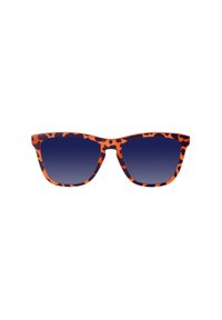 Gafas de sol con estampado de leopardo naranja y negro, lentes degradados azules; forma de ojo de gato, marco de plástico y textura suave.