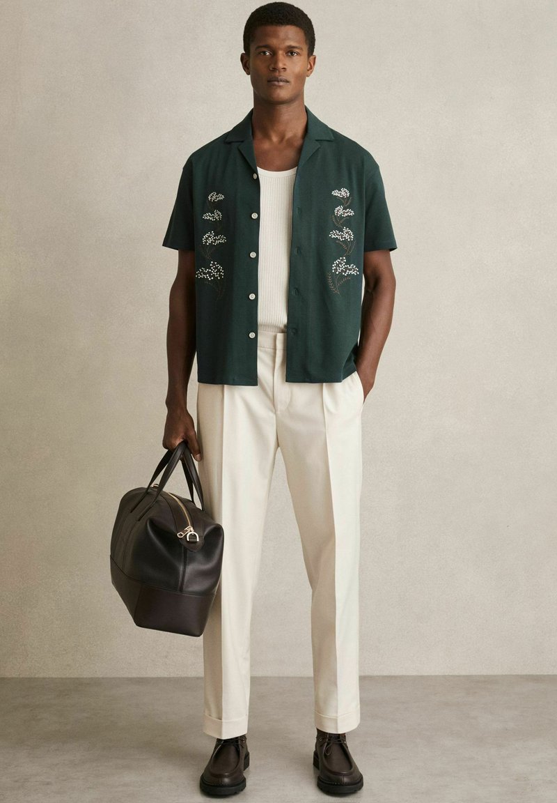Reiss GOYA FLORAL EMBROIDERED  - Marškiniai - dark green