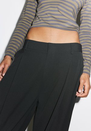 Stradivarius, BARREL SMART TROUSERS - Pantalon classique - black