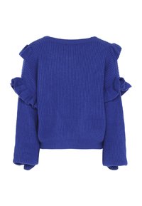 Kék bordázott pulóver, amely fodros részletekkel rendelkezik az ujjakon. A design laza szabást és kerek nyakkivágást tartalmaz.