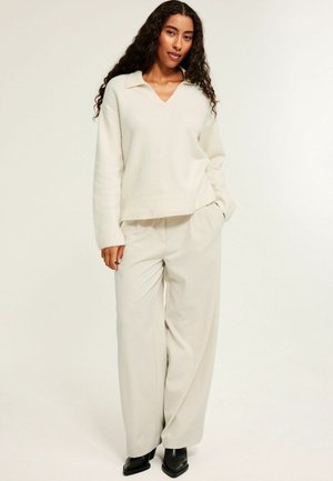 WITH COLLAR - Neule - light beige