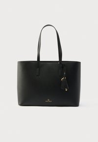 Juoda rankinė iš tekstūruotos dirbtinės odos, su dviem ilgais rankenomis, auksiniu logotipu pagrinde ir nuimamu raktų pakabuku.