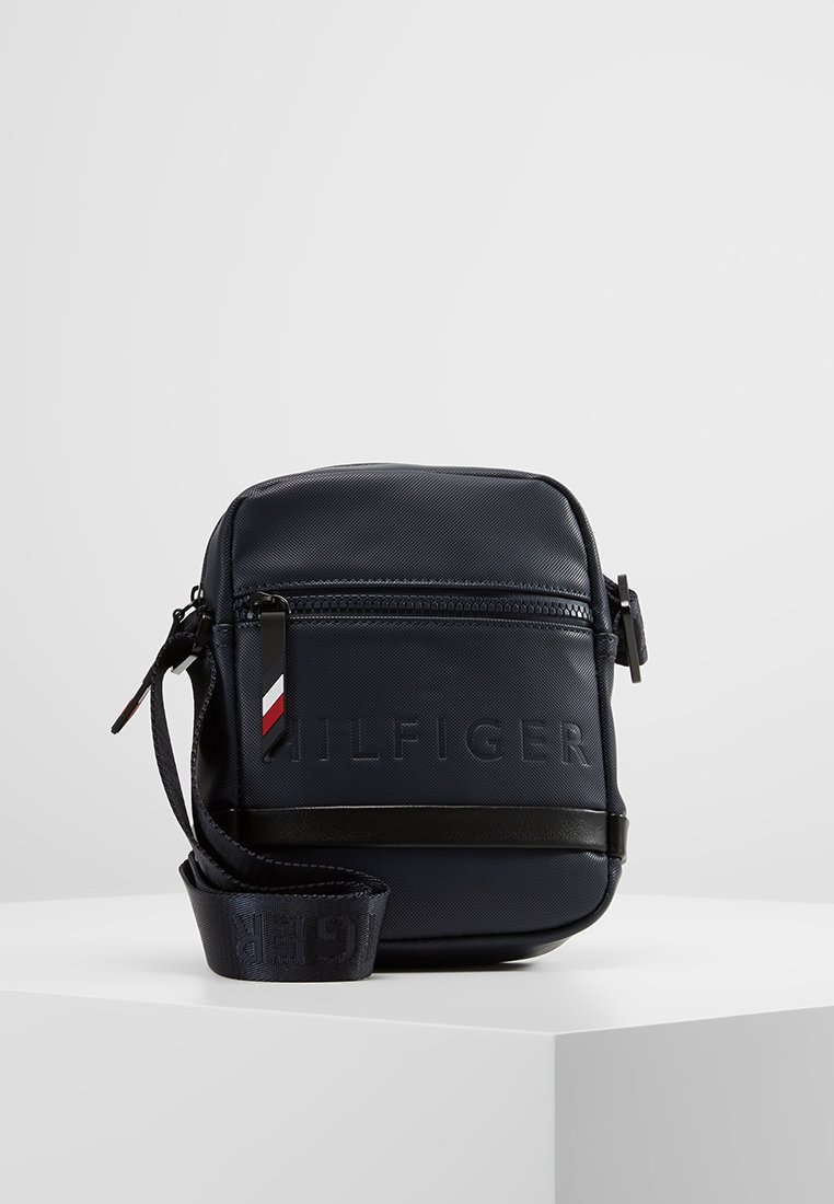 tommy hilfiger offshore mini reporter