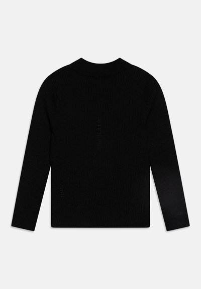Pull en jersey noir avec des manches longues, un col rond et une texture côtelée. Présente des motifs de couture subtils le long du dos.