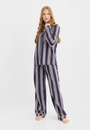 - Zestaw bielizny nocnej