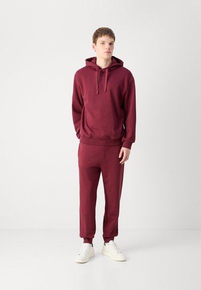 HUGO TRACKSUIT_DAPODAYOTE - Survêtement - dark pink