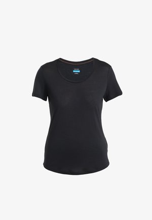Svart kortermet t-skjorte med rund hals. Laget av et mykt materiale, har en merkelapp ved halsen med logo, ingen synlige mønstre eller aksenter.