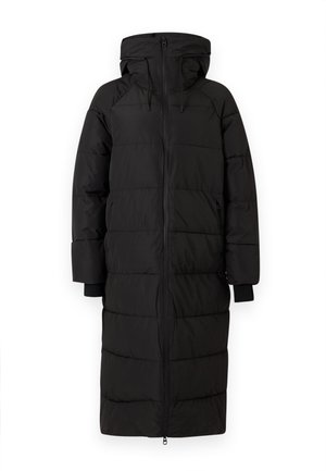 Čierny vypchatý parka kabát s kapucňou, predným zipsom, diagonálnymi švami a elastickými manžetami. Dlhý dizajn s dvoma bočnými vreckami. Matná textura.