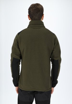 Pullover in felpa verde oliva con colletto alto, superficie testurizzata e pannelli neri a contrasto sulle maniche. Design semplice e funzionale.