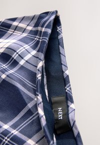 Unausgewählt, blue check