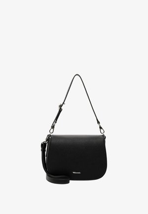 Borsa a spalla in pelle nera con finitura testurizzata, tracolla regolabile e hardware argento. Presenta una forma arrotondata e un design elegante.