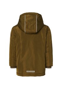 Dziecięca brązowa zimowa kurtka z kapturem, z odblaskowymi paskami na kapturze i etykietą "NPPS OUTDOORS" na dolnej części pleców.