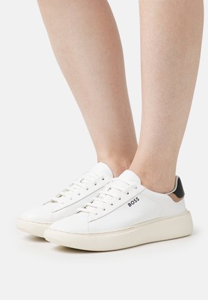 BOSS, Baskets basses - white