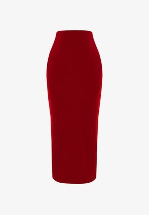 Crvena rebrasta olovka suknja visokog struka, s tijesnim krojem koji se sužava pri rubu, izrađena od rastezljivog materijala.