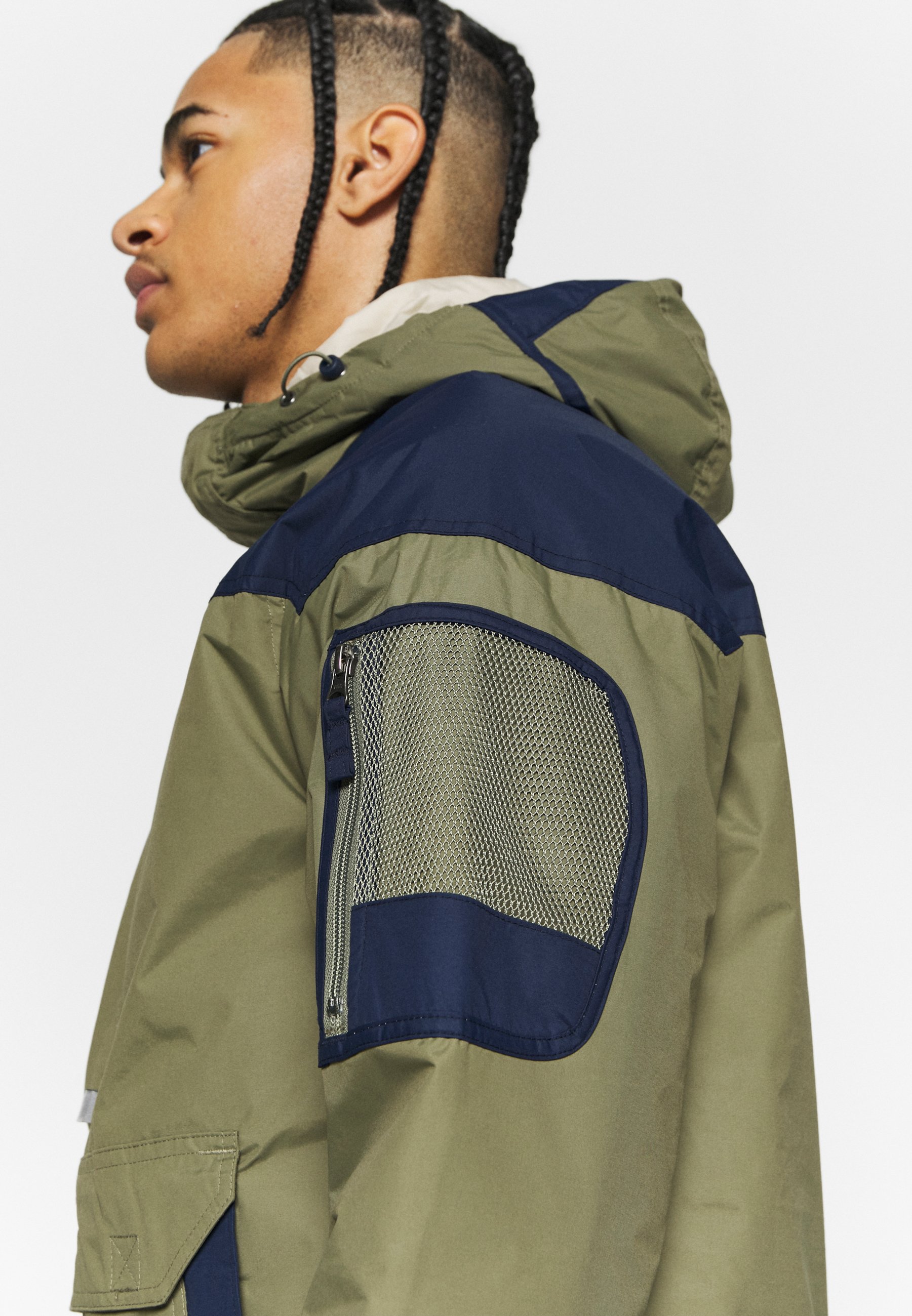 columbia khaki challenger pullover jacket