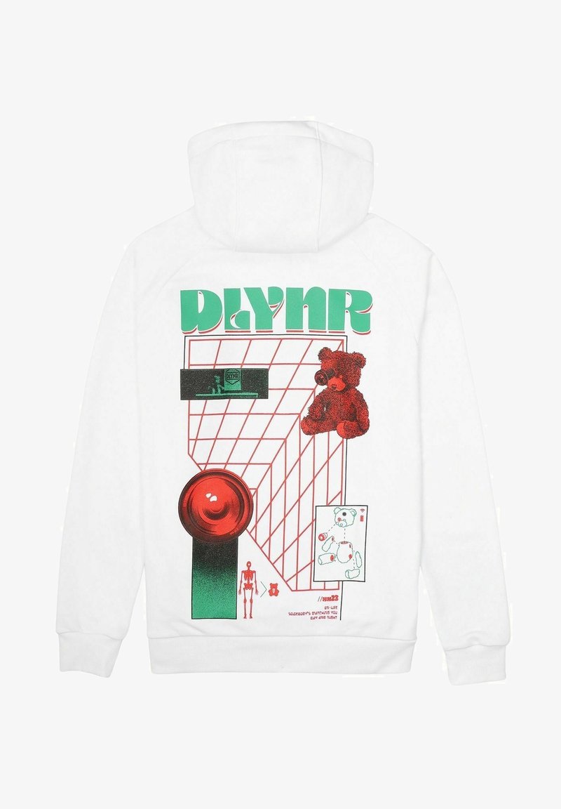 Haut à capuche blanc avec une impression graphique affichant le texte vert "DLYNR," un ours rouge, un bouton rouge, et des éléments de dessin linéaire sur un fond en grille.