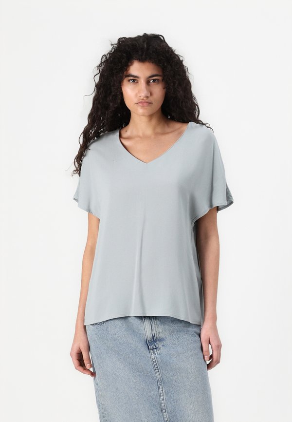 ONLNOVA LIFE EMMY SOLID - Blouse - abyss