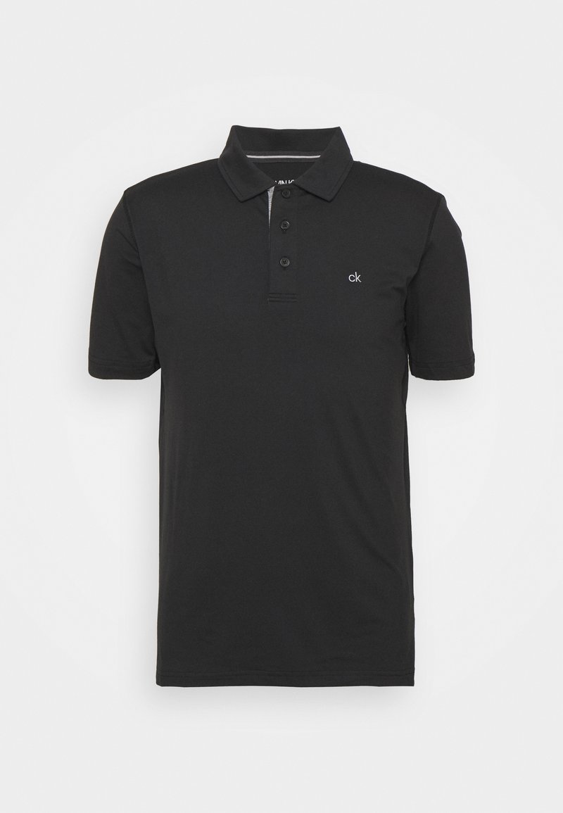 Polo preto feito de uma mistura de algodão, com colarinho clássico, bochecha de três botões e pequeno logótipo no peito. Mangas curtas.