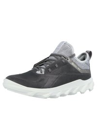 Graue Textil- und Leder-Sneaker mit weißer Gummisohle, ausgestattet mit einem Schnürdesign, gepolstertem Schaft und markantem Profilmuster.