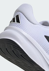 adidas Performance RESPONSE - Laufschuh Straße - cloud white core black cloud white