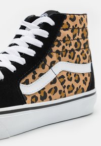 Vans SK8-HI TAPERED UNISEX - Sapatilhas de cano alto - black