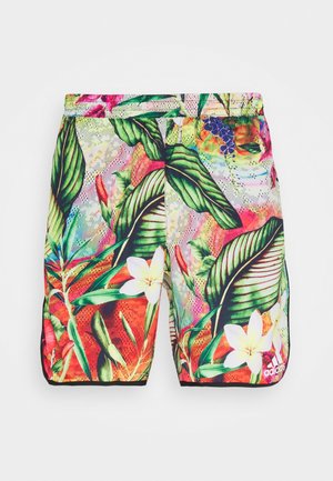 Shorts de sport pour hommes avec des motifs tropicaux colorés de fleurs et de feuilles, arborant un logo Adidas sur la jambe inférieure droite.