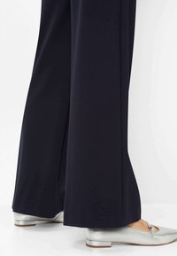 BRAX STYLE LILLYTH  - Stoffhose - navy
