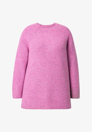 Vaaleanpunainen ribbikuvioinen neulepaita, jossa on pyöreä kaula-aukko, pitkät hihat ja rento malli. Pehmeä rakenne ja tasainen väritys kankaan läpi.