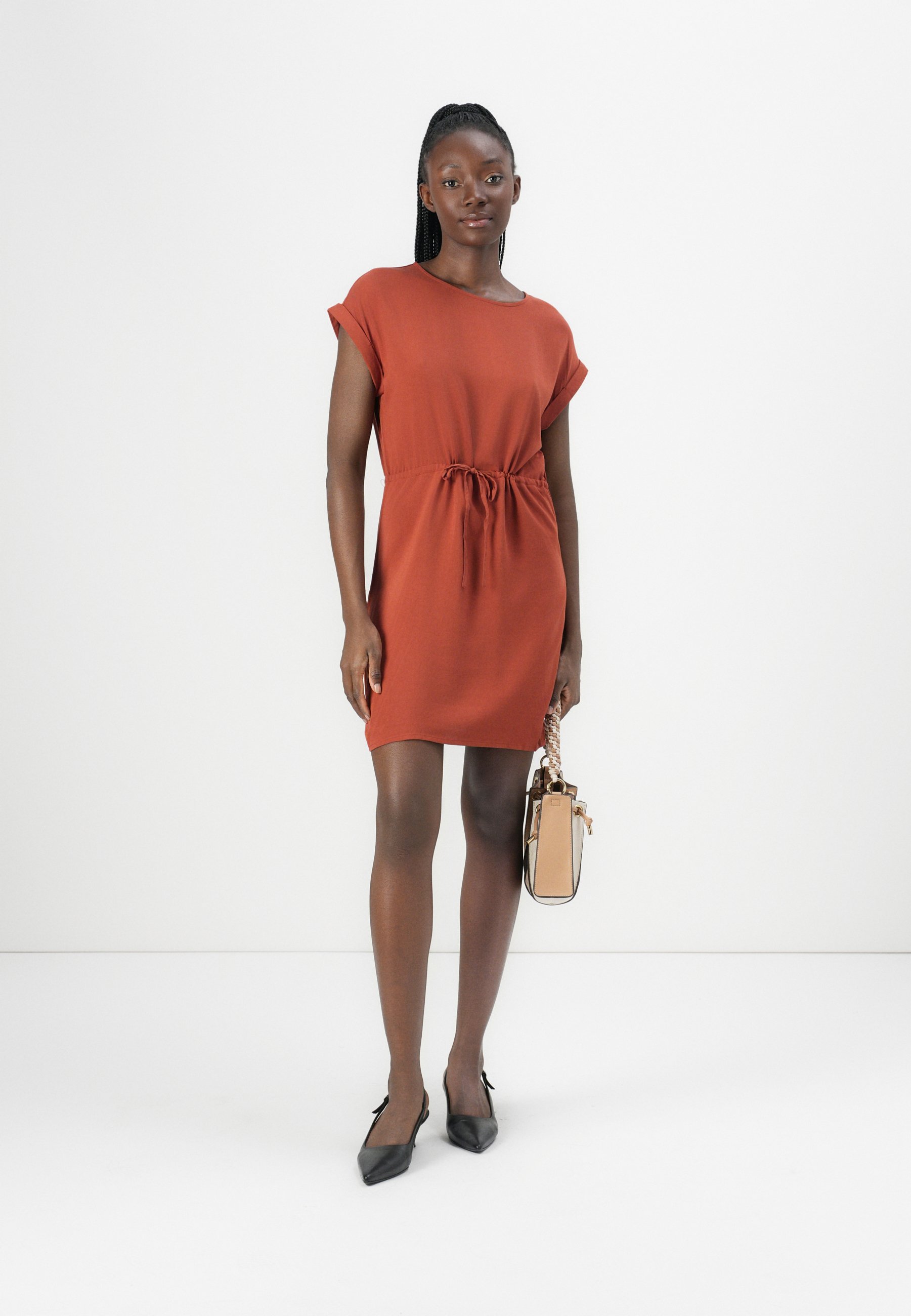 Vero Moda VMEASY TIE SHORT DRESS - Day dress - burnt henna/ochre