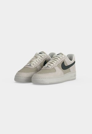 Nike Air Force 1 '07 LV8 'Phantom Cream' — foto 3