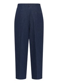 Temno modri jeans hlače s ravno obliko nogavic, ki imajo eno zadnjo žep in vidno šivanje ob šivih.