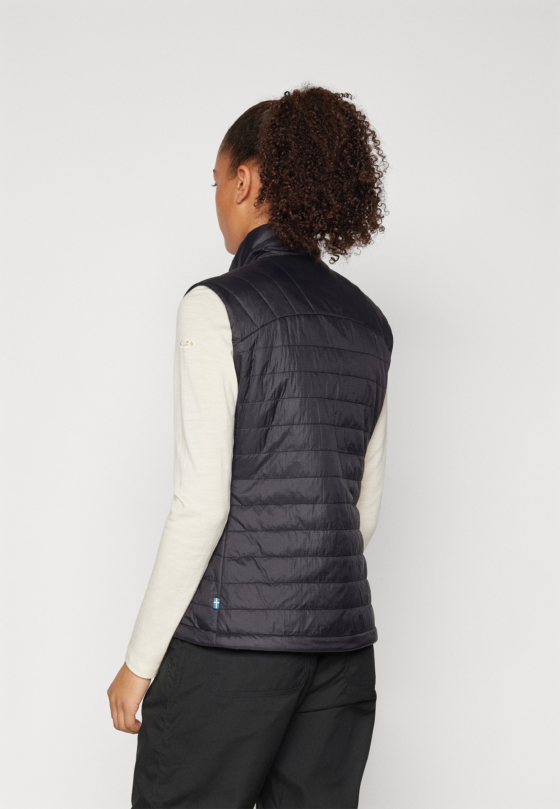 ☆希少美品☆BRIEFING WOMEN’S HYBRID DOWN VEST 5134d95e538e4afb997996852e60b2