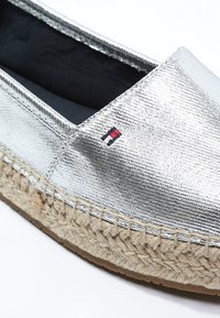 Tommy Hilfiger Espadrilles - silver-coloured