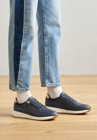 Não selecionado, navy